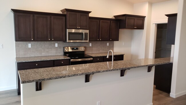 Photo - Like New Meridian Home!