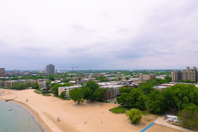 Photo - 1055 W Pratt Blvd Unit 2A