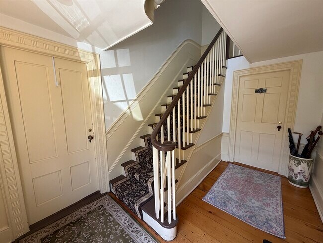 Photo - 51 Elm St Unit 2