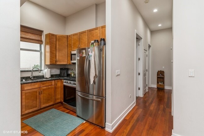 Photo - 902 N Elston Ave