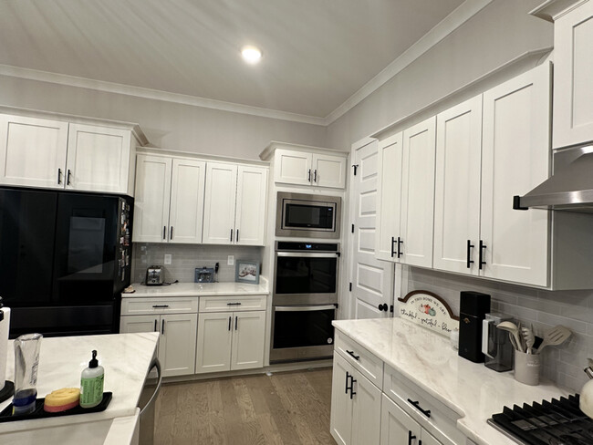 Photo - 5608 Gerber Rd