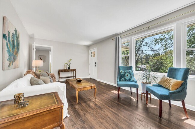 Photo - 3 Bedroom 1 Bath Donelson House by Two Riv...