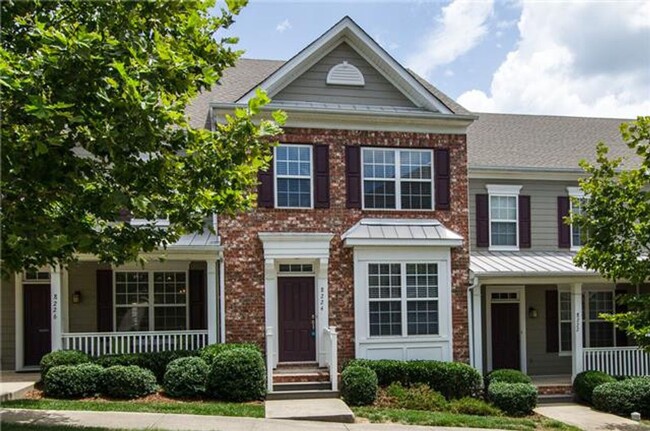 3-bed/3.5-bath in Lenox Village - 3-bed/3.5-bath in Lenox Village Townhome