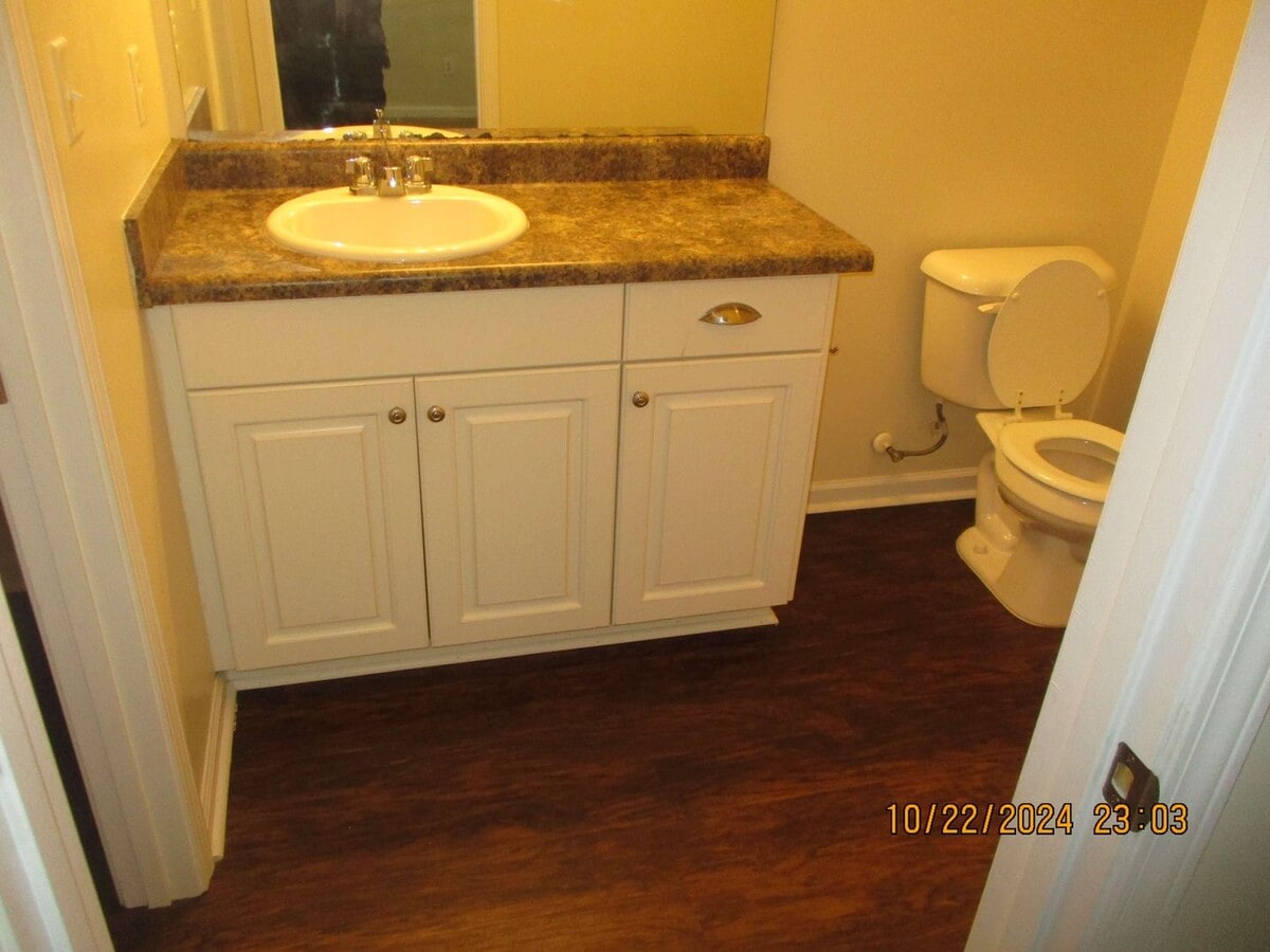 Photo - 203 Glade Ln