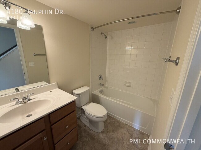 Photo - 4180 Dauphin Dr