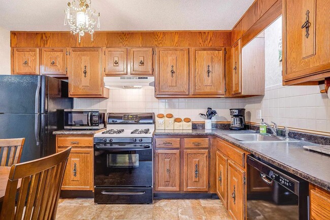 Photo - Manchester NH Unit 33