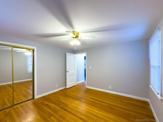 Photo - 111 Irving St