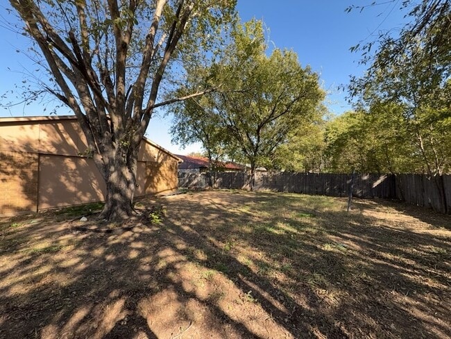 Photo - 1233 Steinburg Ln