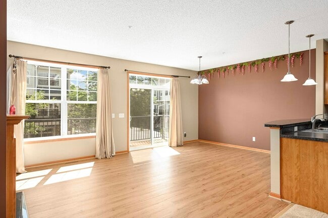 Photo - 15531 Eagle Shore Dr Casa Adosada