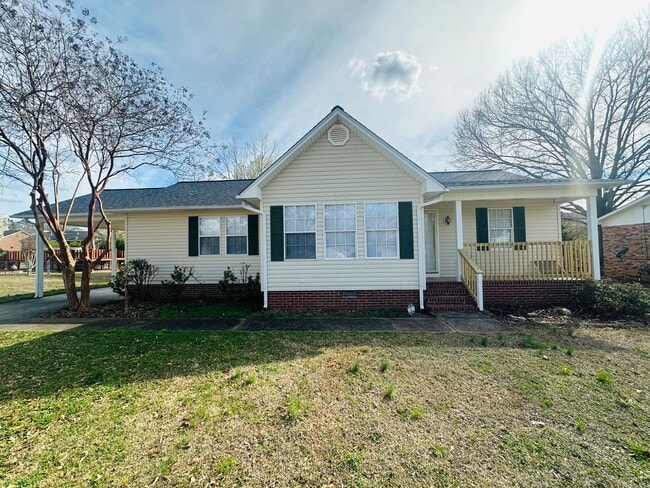 Building Photo - 2102 Harrell Dr