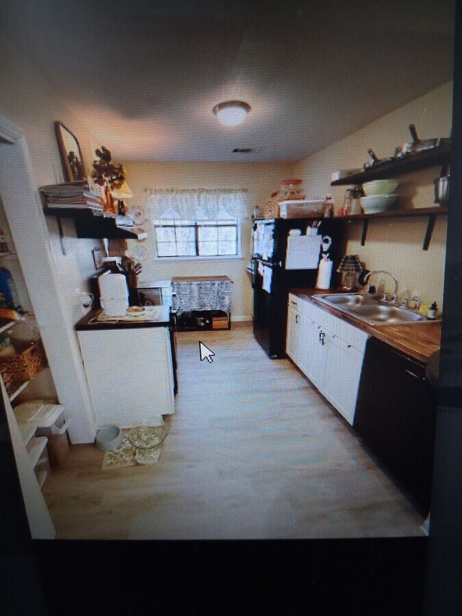 Photo - 2 bedroom 2 bath condo $1100.00 Unit #11D