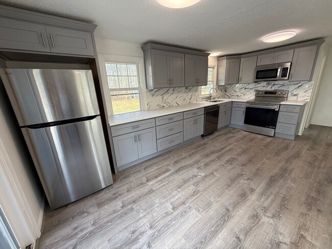 Photo - 1328 East St