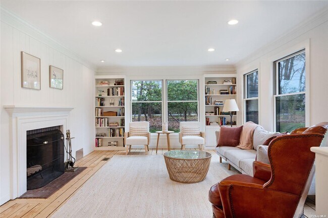 60 Aspatuck Rd