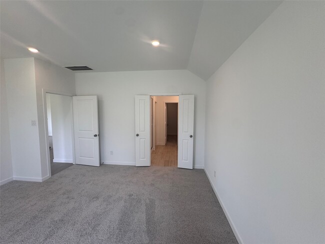 Building Photo - 6302 Symphony Wave Dr