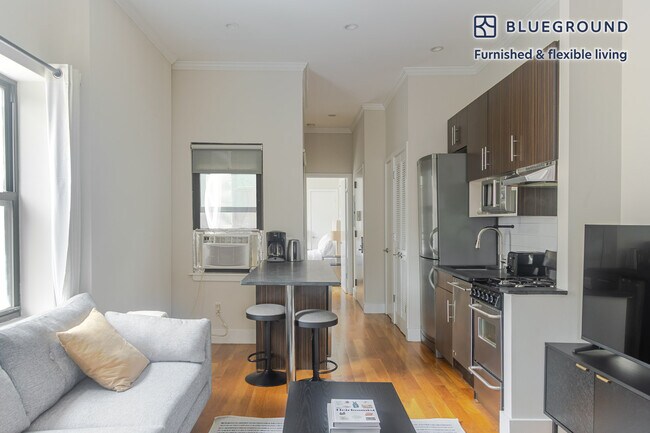 Photo - 515 W 47th St Apartment Unit FL5-ID1878