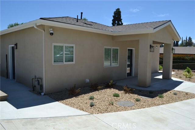 12747 Hilltop Dr