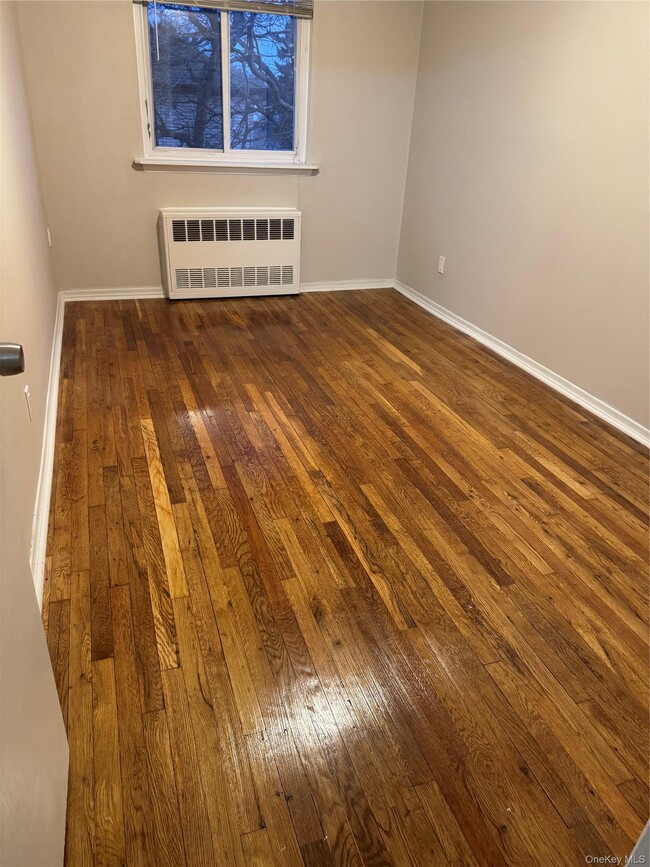 Photo - 260-16 Hillside Ave.