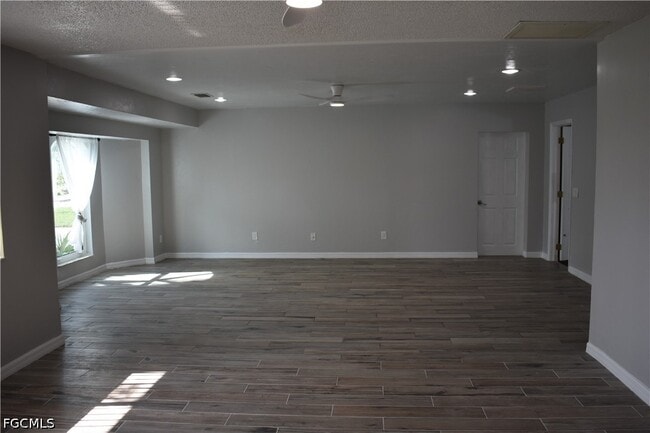 Photo - 2443 SE 28th St