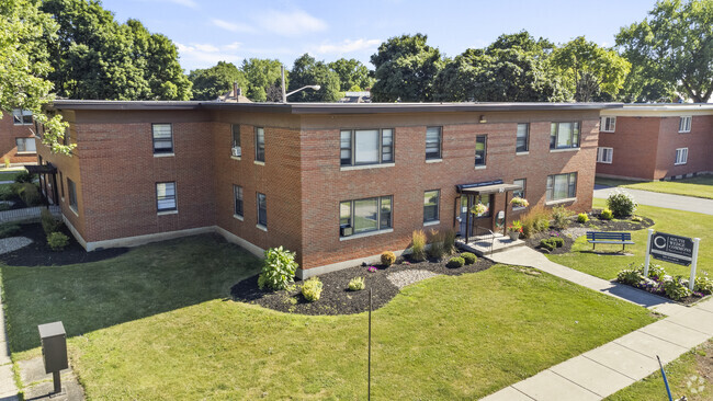 MAIN OFFICE - South Wedge Commons Rental