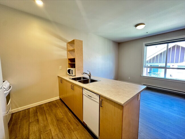 244-244 Selby St