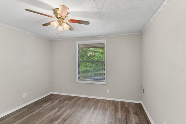 Photo - Drake's Creek Cooperative