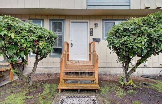 Photo - 224 NW 12th Ave