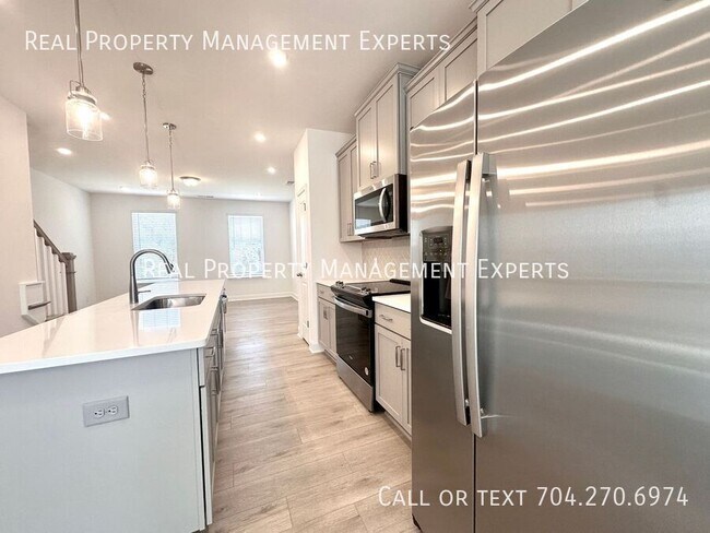 Photo - 5008 Layman Dr