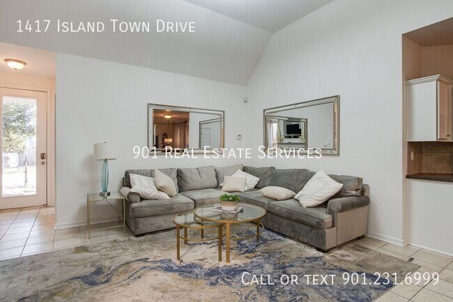 Photo - 1417 Island Town Dr