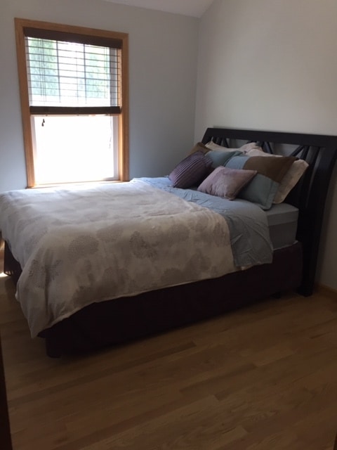 Building Photo - 9 Newbury St Unit Upstairs