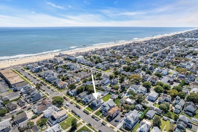 Photo - 207 9th Ave