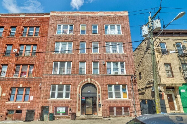 Photo - 192 Clinton Ave Apartment