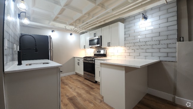 Building Photo - 6202 Nottingham Ave Unit LL Rental