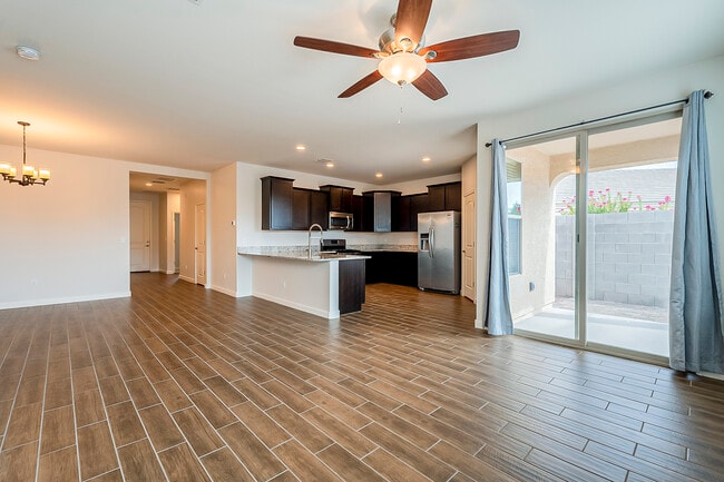 32866 N Jamie Ln