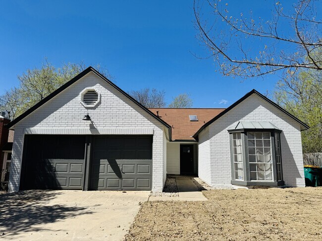 Photo - 7727 Broken Arrow