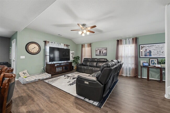 Photo - 20815 Acorn Valley Dr