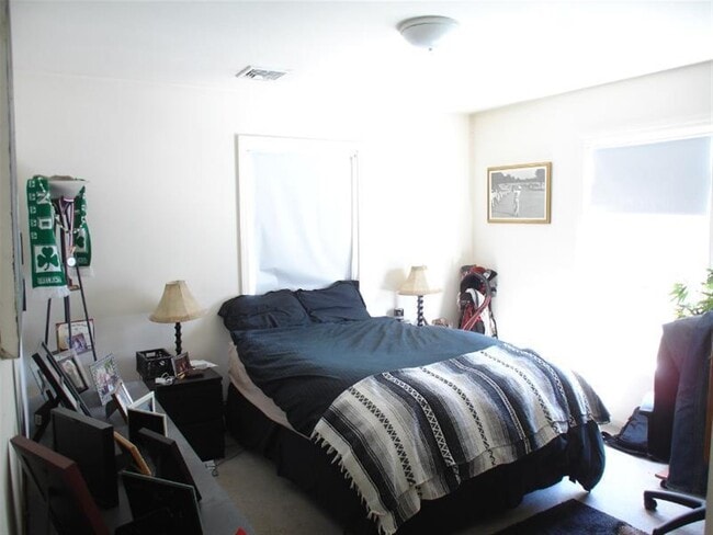 Photo - 10 Kent Ct Unit 1