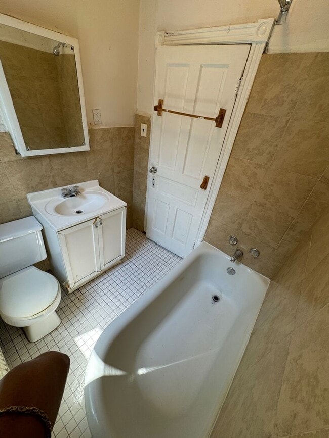 Photo - 3659 Old York Rd Unit 2F