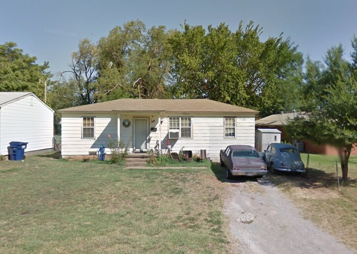 Photo - 6205 Anderson Dr House