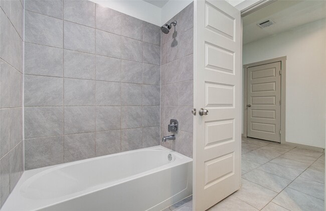 Building Photo - 4930 Natchez Trce