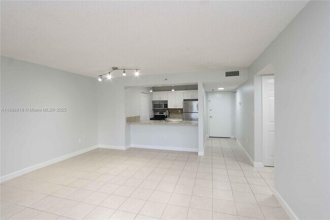 Photo - 850 N Miami Ave Unidad W-305