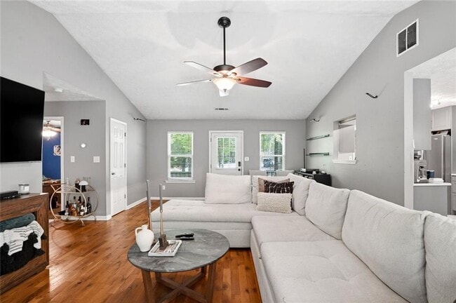 Photo - 131 Homestead Way