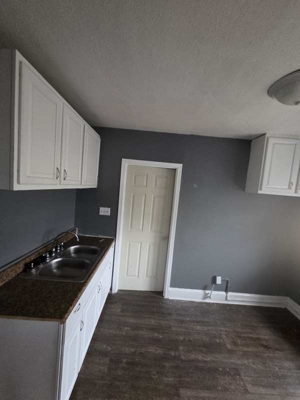 Photo - 2422 W Concordia Ave