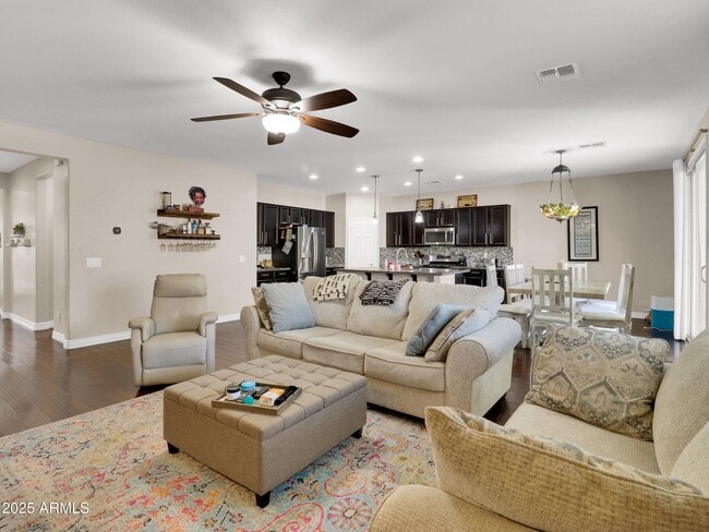 Photo - 1866 E Ravenswood Dr