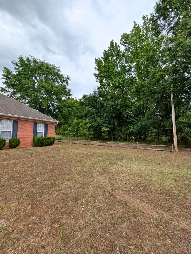 Photo - 223 S Springfield Dr