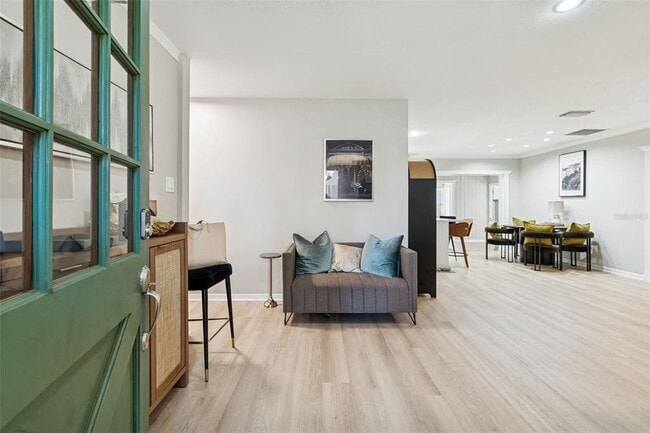 Photo - 2302 S Arrawana Ave