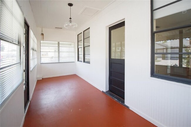 Photo - 2512 W Cordelia St