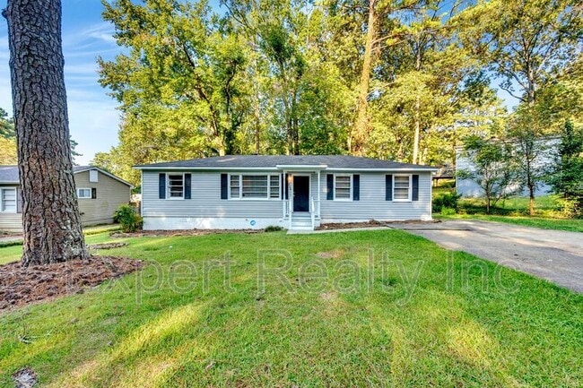 Photo - 1720 University Blvd