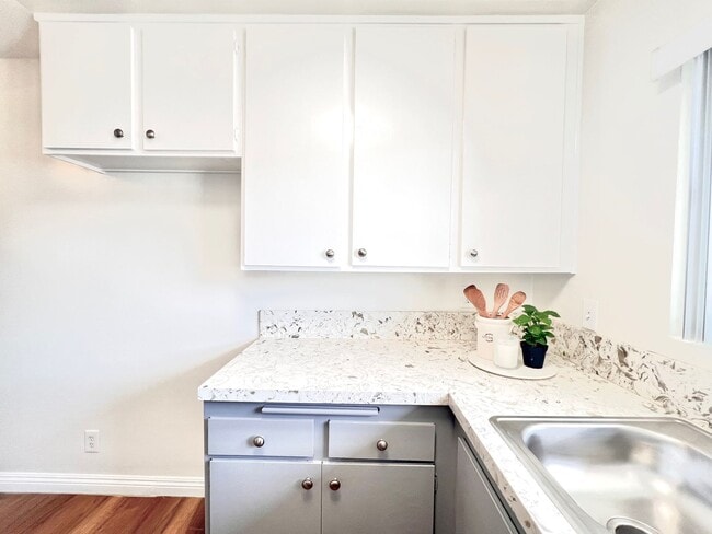 Photo - 25846 Oak Street, Lomita