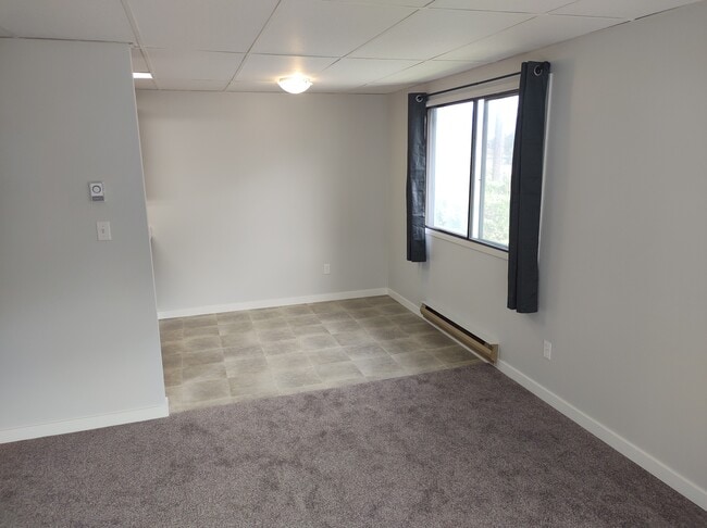 Photo - 571 Shuswap St S Unit 202
