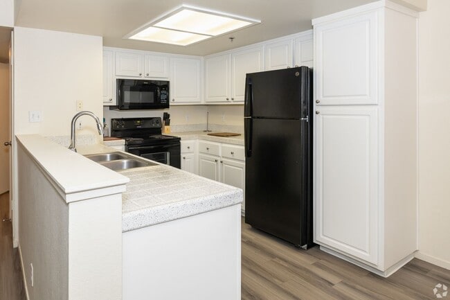 Greystone Apartments & Townhomes